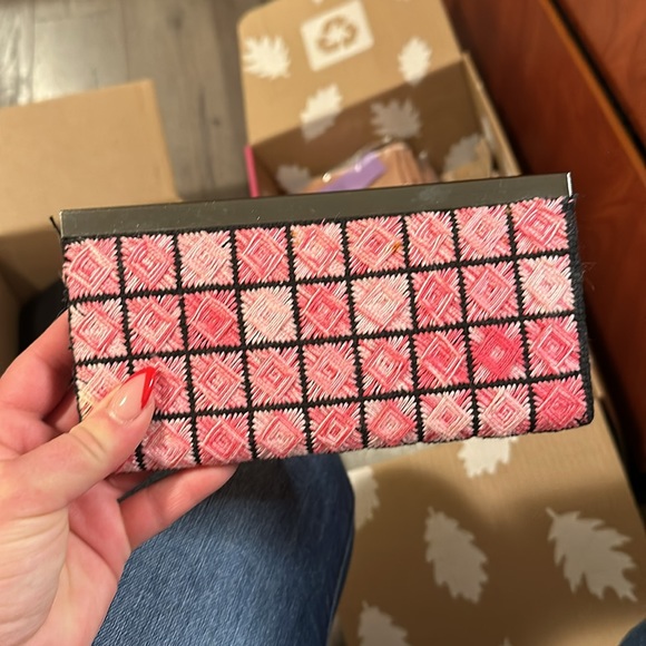 Knit Wallet - Picture 2 of 3